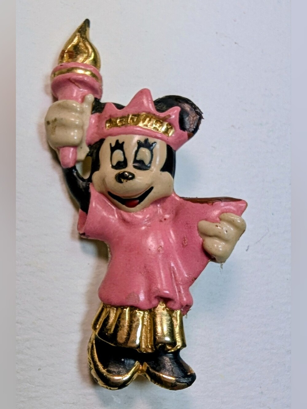 Wendy Gell Disney Minnie Mouse as a Statue of Liberty in pink rare.